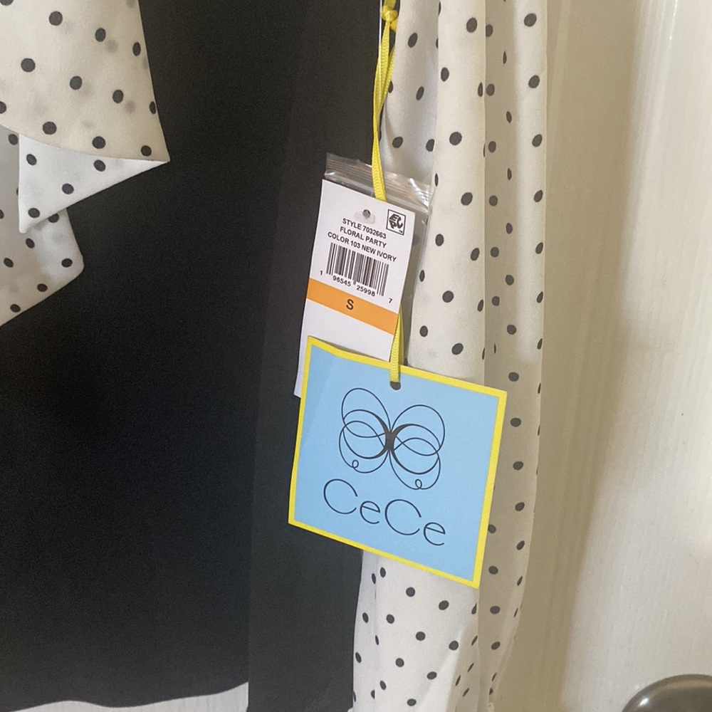 Bowtie Blouse - Picture 3 of 4